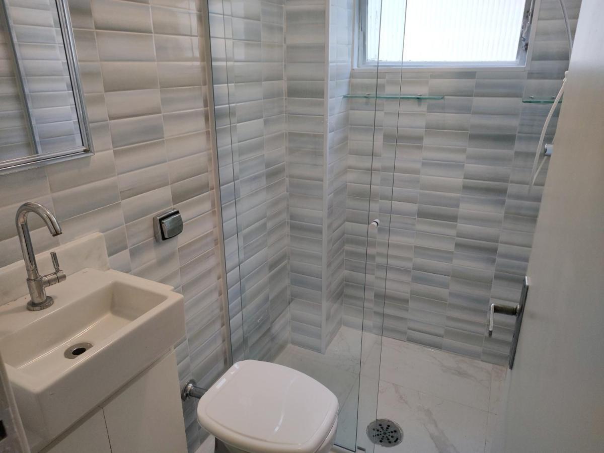 Apartamento Na Praia Do Gonzaga Сантос Екстериор снимка